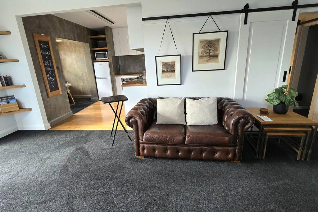 Apartment 5 - Haddin Court - Modern Loft Style Бленгейм Екстер'єр фото